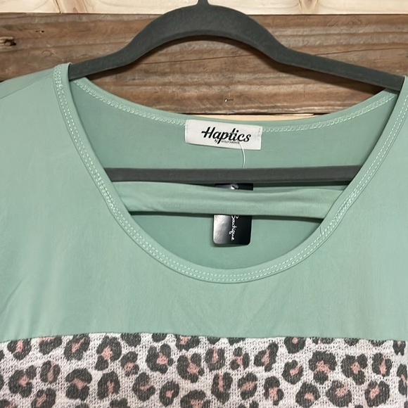 Haptics size 1X Color Block Mint, Coral, Cheetah Print Short Sleeve Soft Blouse - Picture 6 of 7
